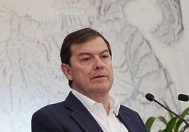 Alfonso Fernández Mañueco en su comparecencia tras la reunión en la sede de la Junta en Valladolid.