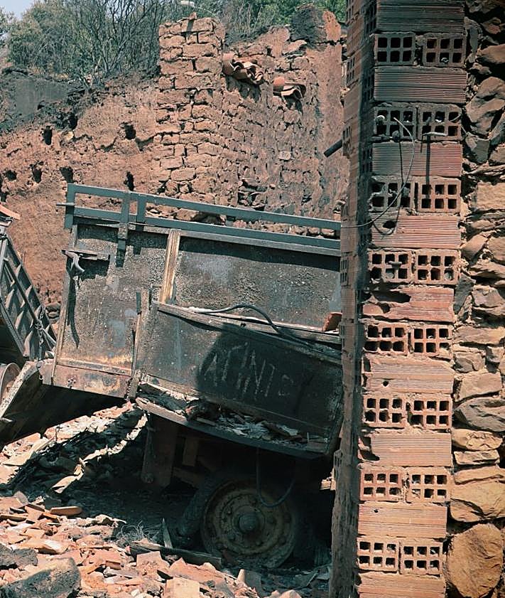 Imagen secundaria 2 - Imágenes de las cuadras de Ángel Barrio.