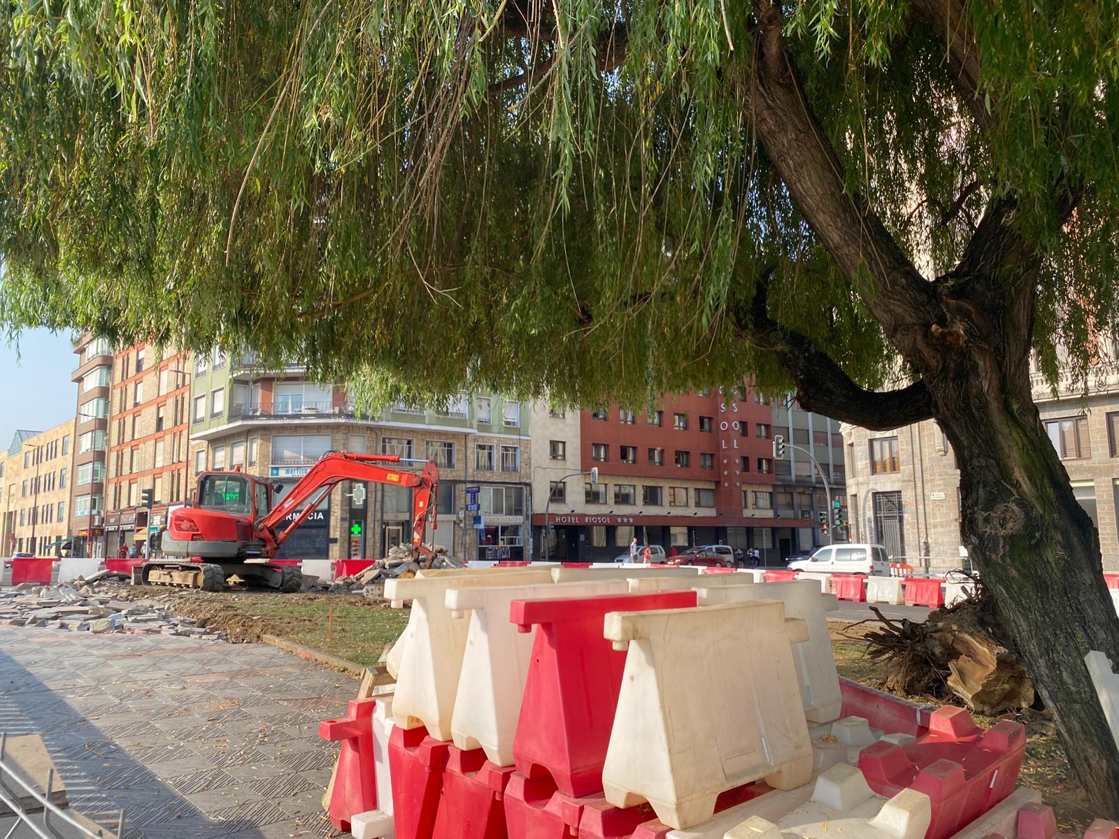 Imágenes de la obra en el Puente de los Leones