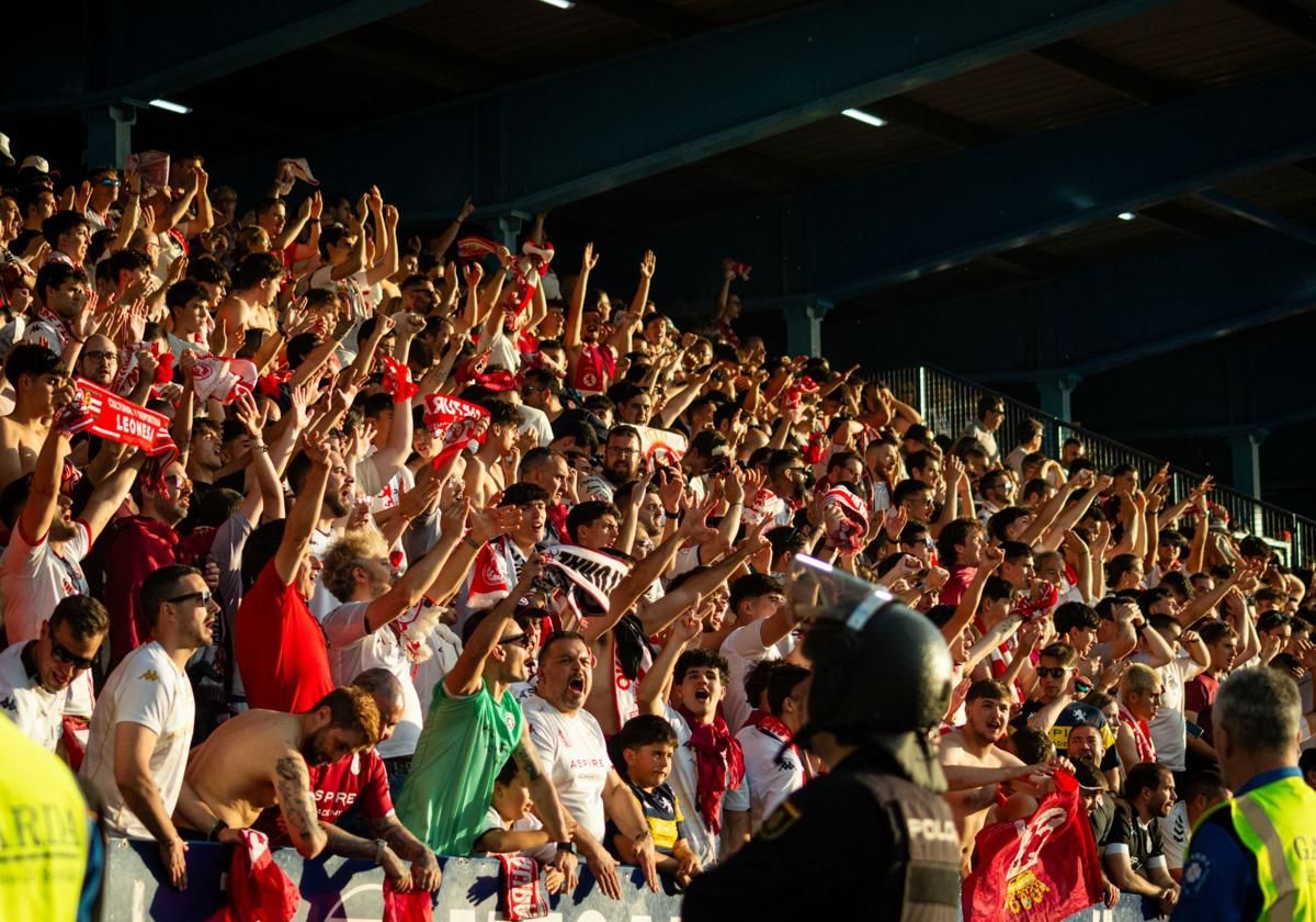 Imagen de la afición de la Cultural