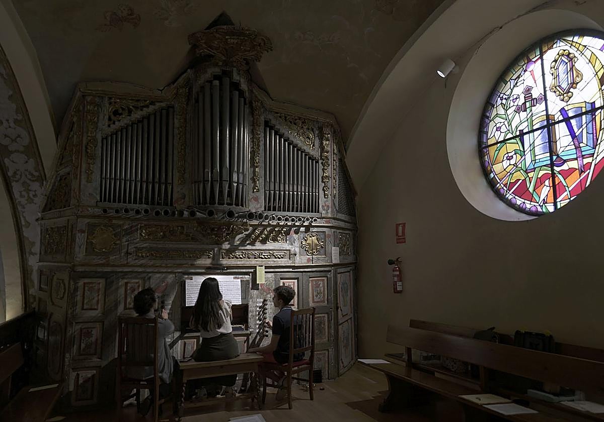 Cursos de órgano en la localidad.