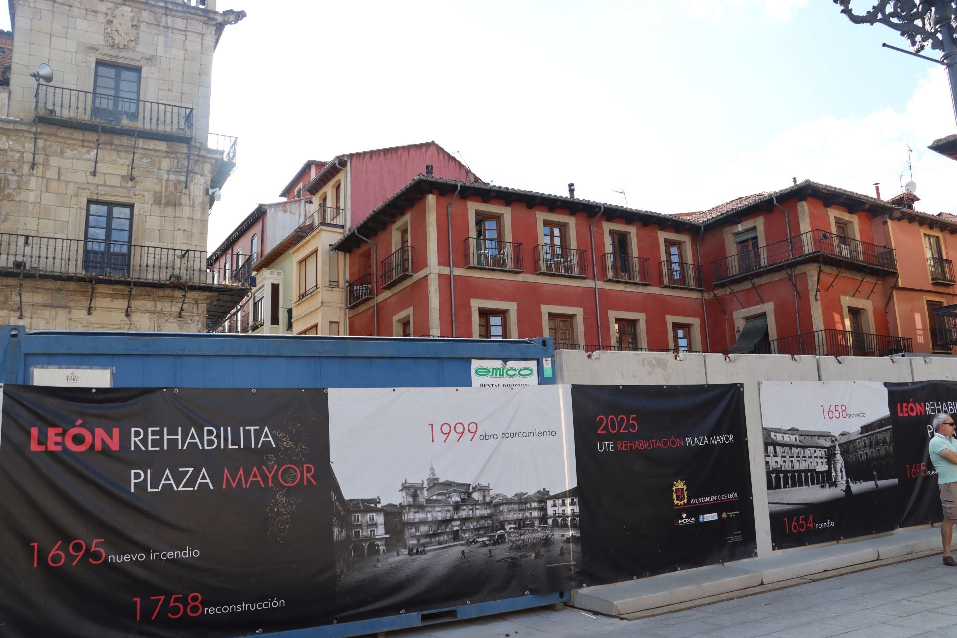 La plaza Mayor, a punto de abrir por completo