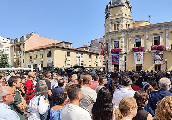 La Bañeza en el funeral de Abel Ramos.