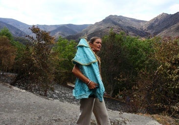 La Virgen que se libró de las llamas: «La iglesia se ha salvado gracias a que la desbrozamos»