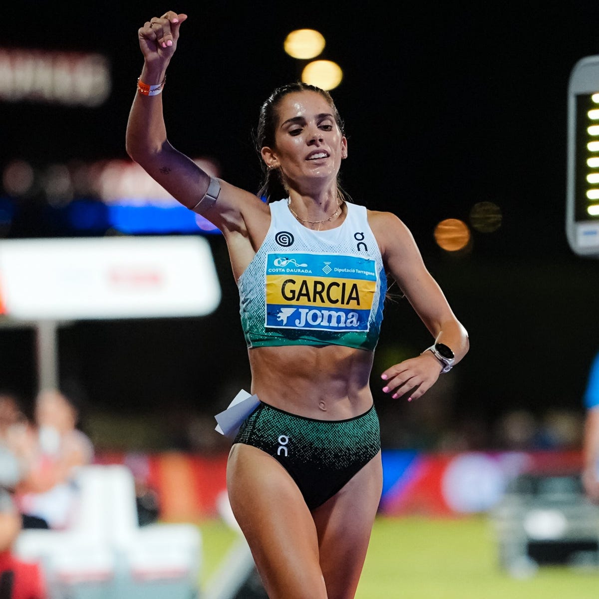 Una nueva gesta de Marta García: pulveriza su récord en 5.000 metros