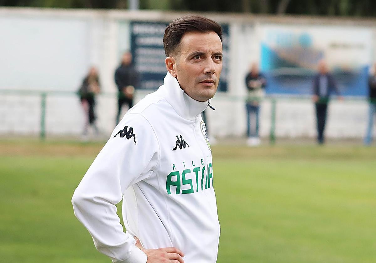 José Luis Lago, entrenador del Atlético Astorga.