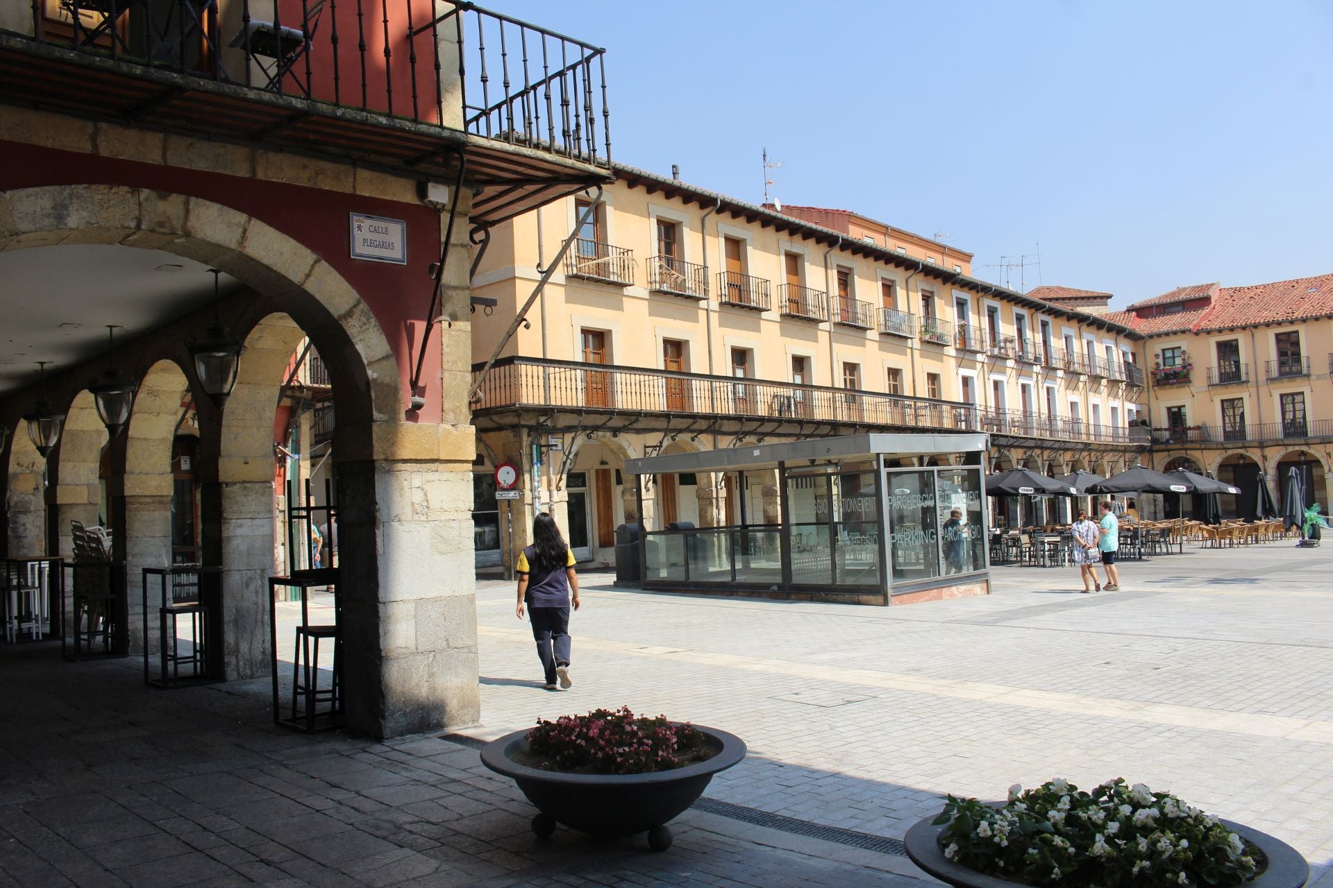 La Plaza Mayor de León luce reformada al completo