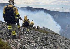 Imágenes de la Brif de Tabuyo en la mañana del 27 de agosto en el incendio de Igüeña