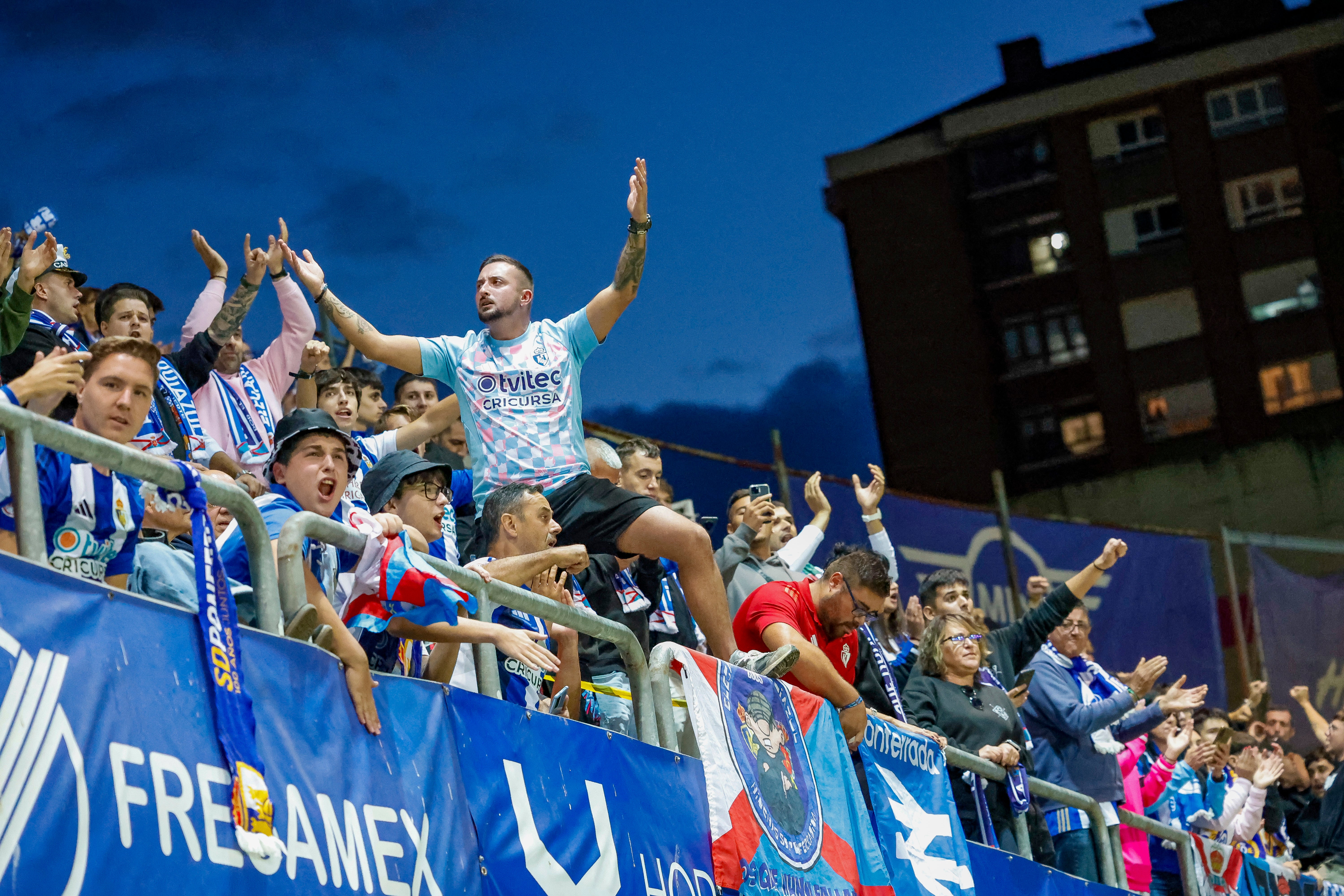 Las mejores imágenes del Real Avilés Indutrial - SD Ponferradina