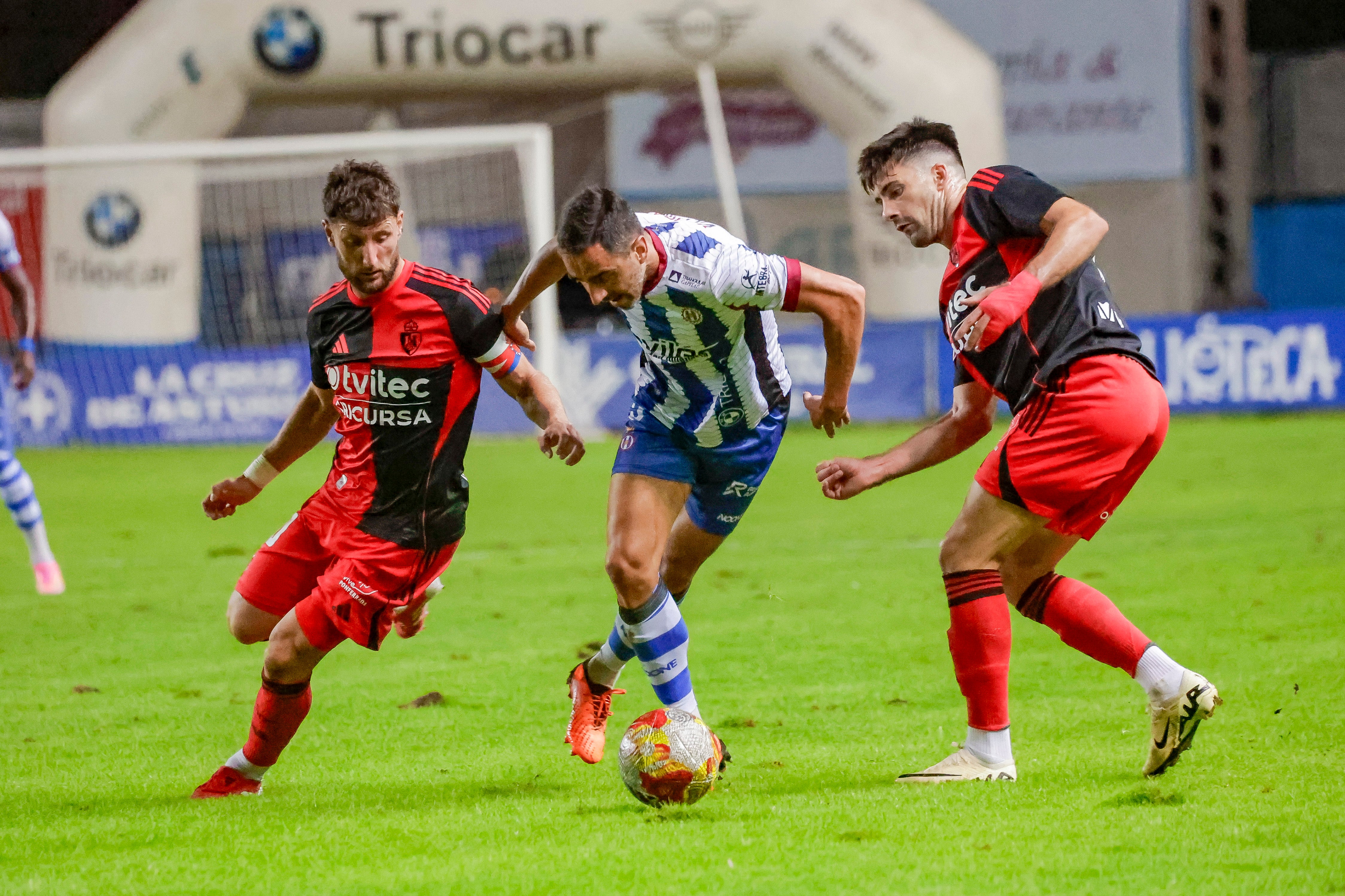 Las mejores imágenes del Real Avilés Indutrial - SD Ponferradina