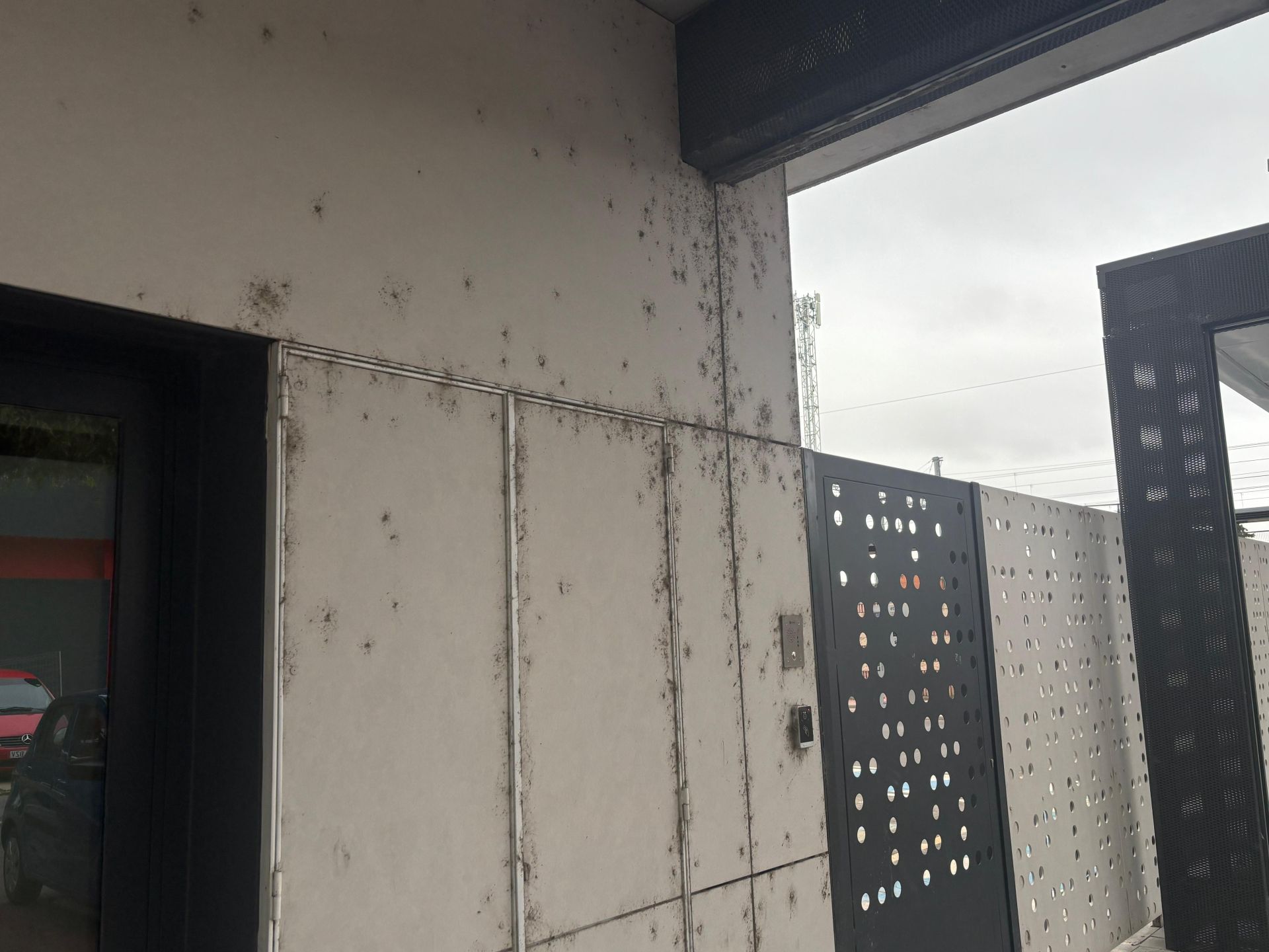 Así está la estación de autobuses de León tras menos de dos años desde su reforma