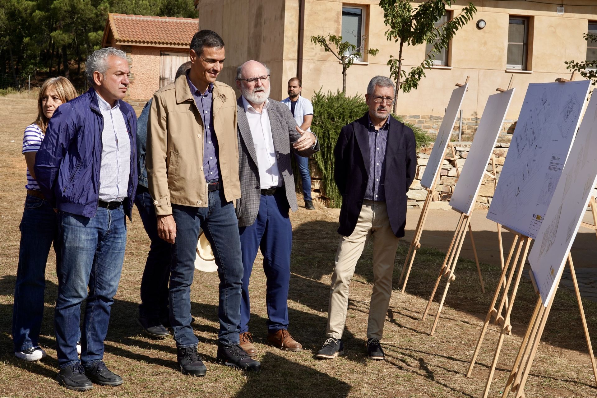 Las imágenes de la visita de Pedro Sánchez a León