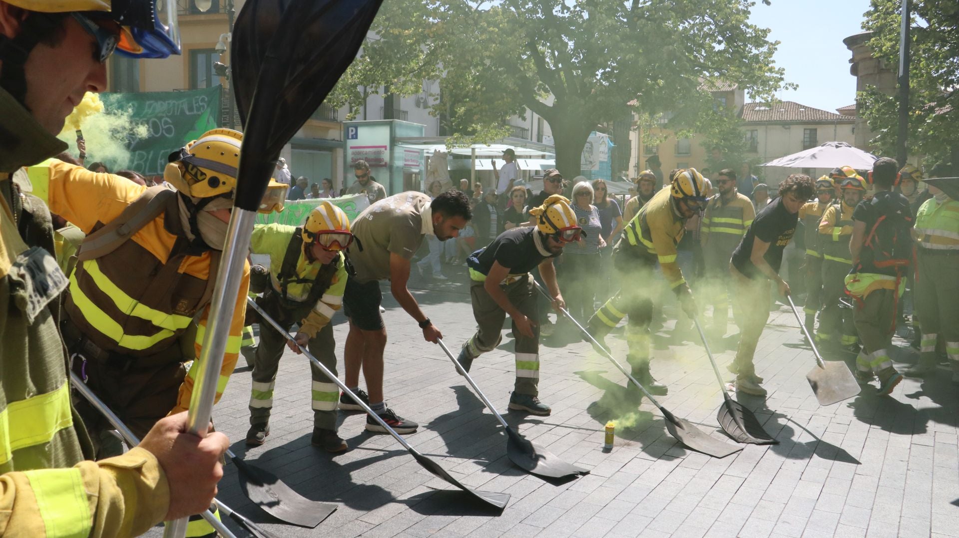 Imágenes de la marcha protesta en la capital leonesa.