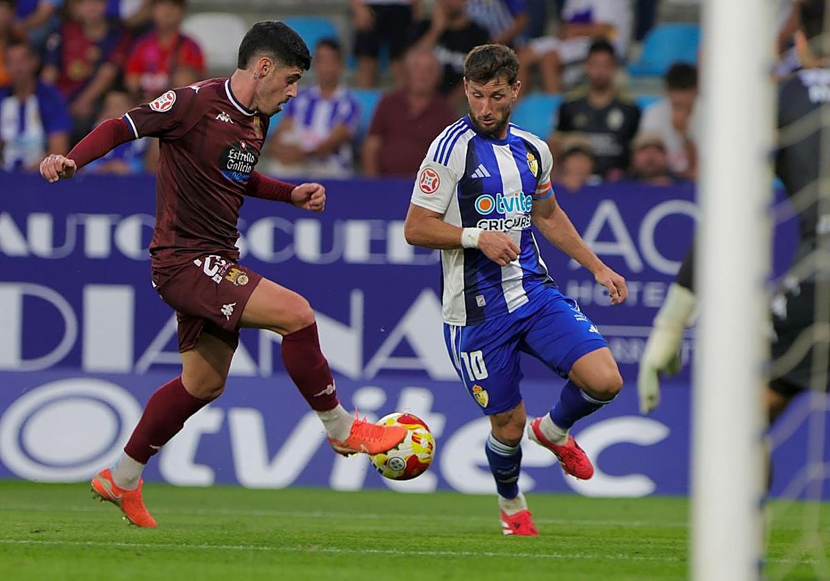 Borja Valle, en una acción de partido.