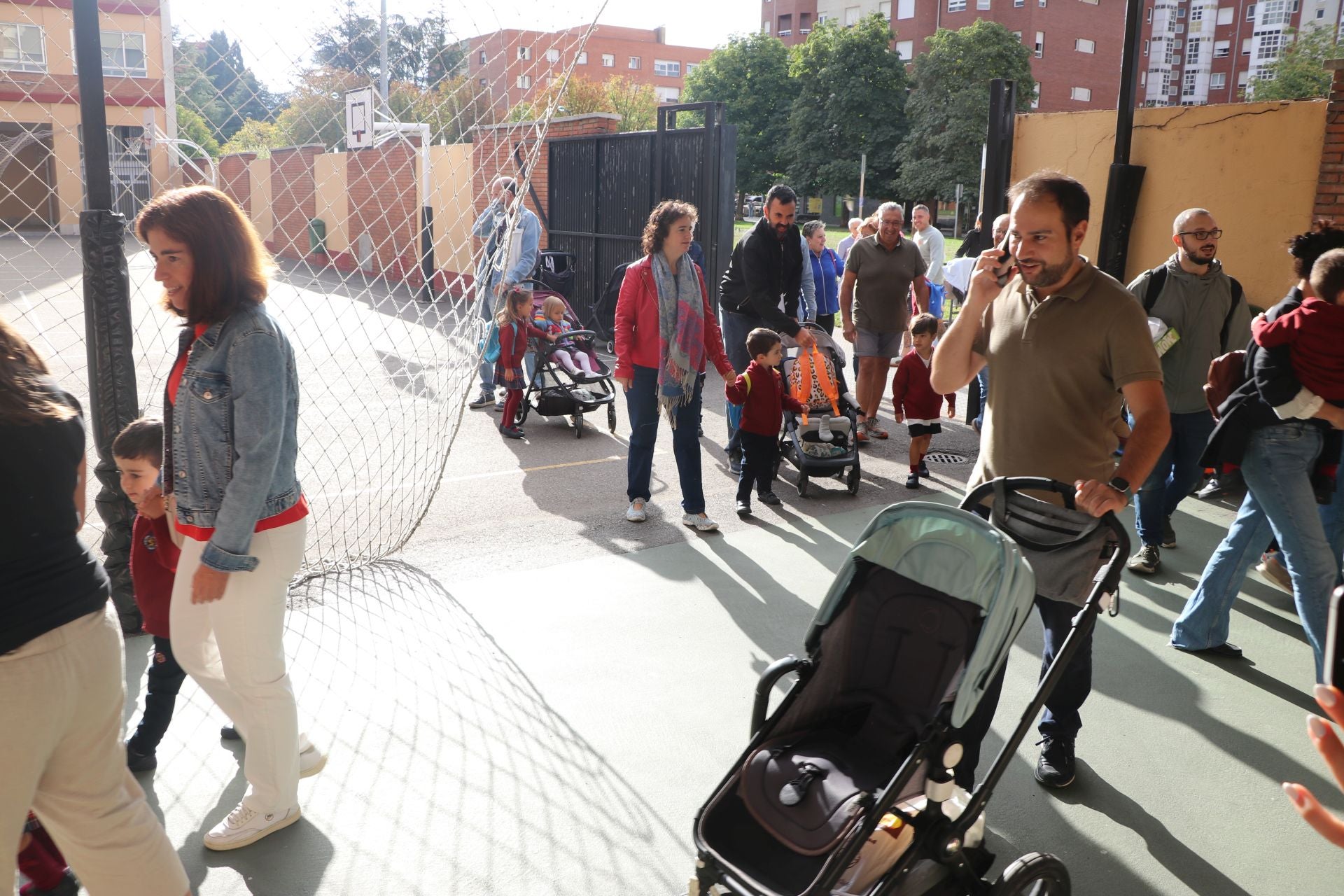 Las imágenes de la emotiva vuelta al cole en León