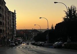 Imagen de la localidad y sus farolas.