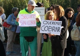 Imagen de la protesta llevada a cabo por los funcionarios de San Andrés del Rabanedo.