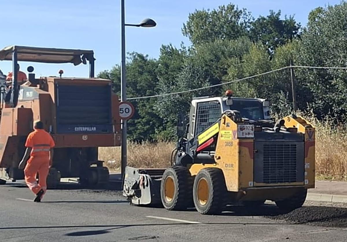 La Bañeza invierte 140.000 euros en renovar el firme de la N-VI