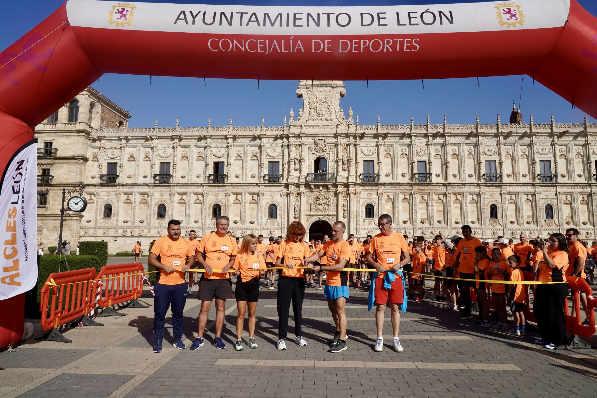 Las imágenes de la Carrera por la Vida en León