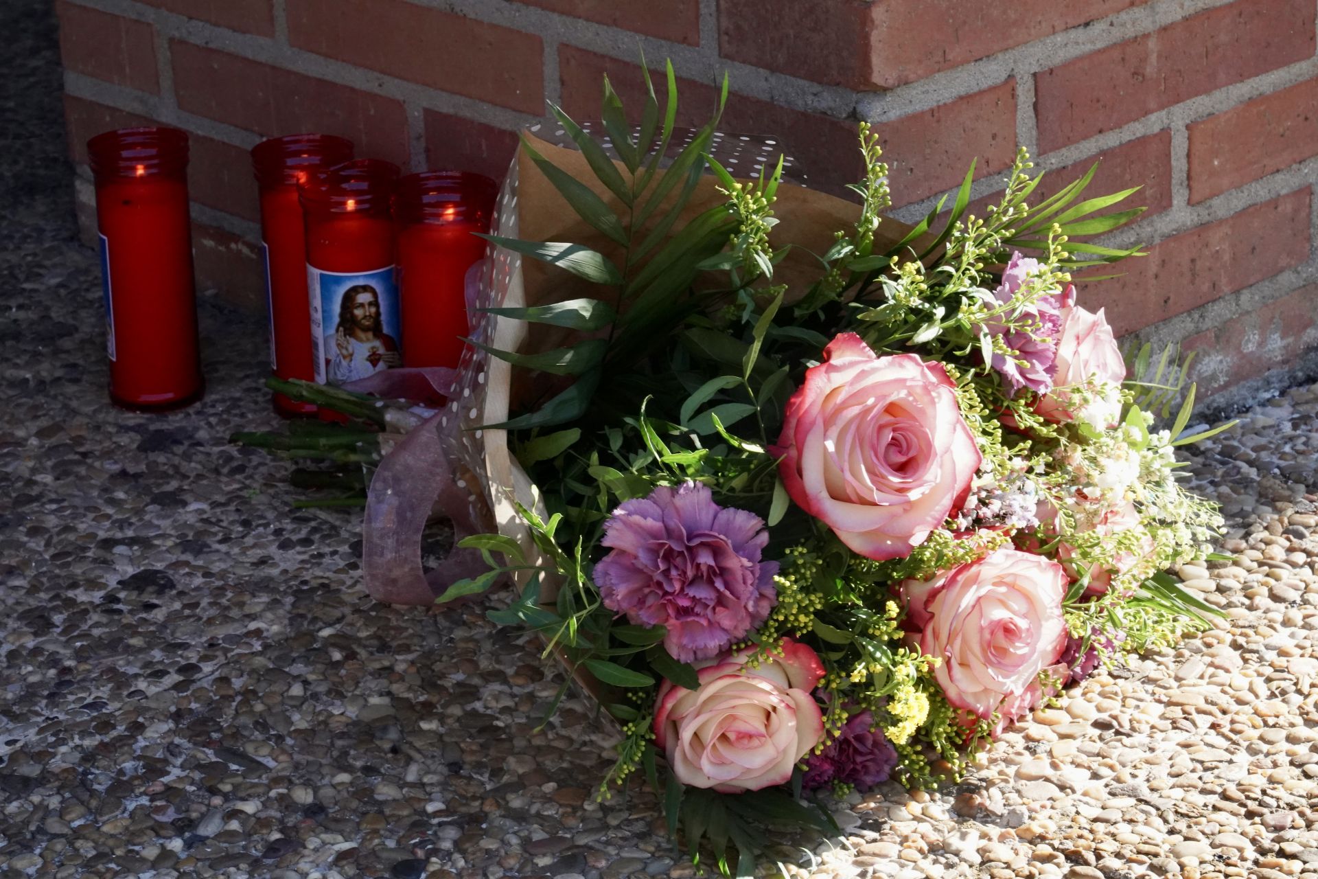 Minuto de silencio por la estudiante de la ULE fallecida en Nápoles