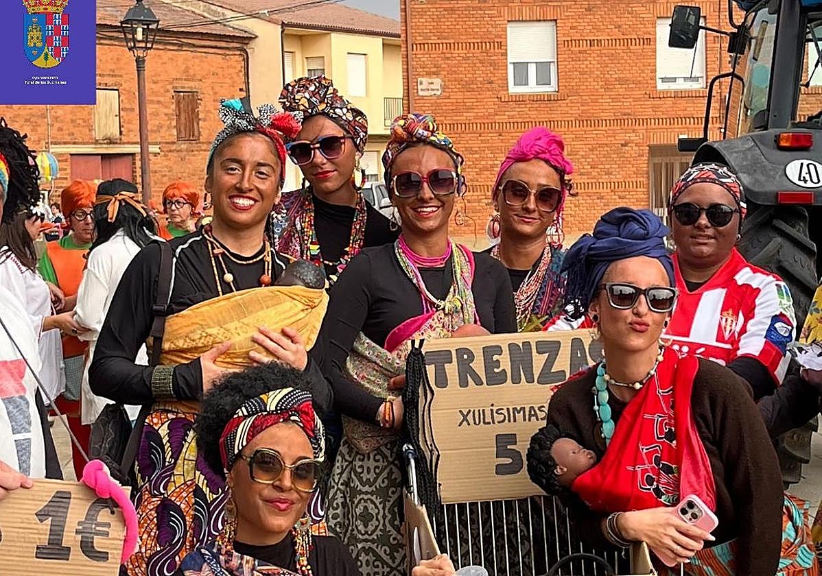 Imagen del desfile de disfraces en Toral de los Guzmanes