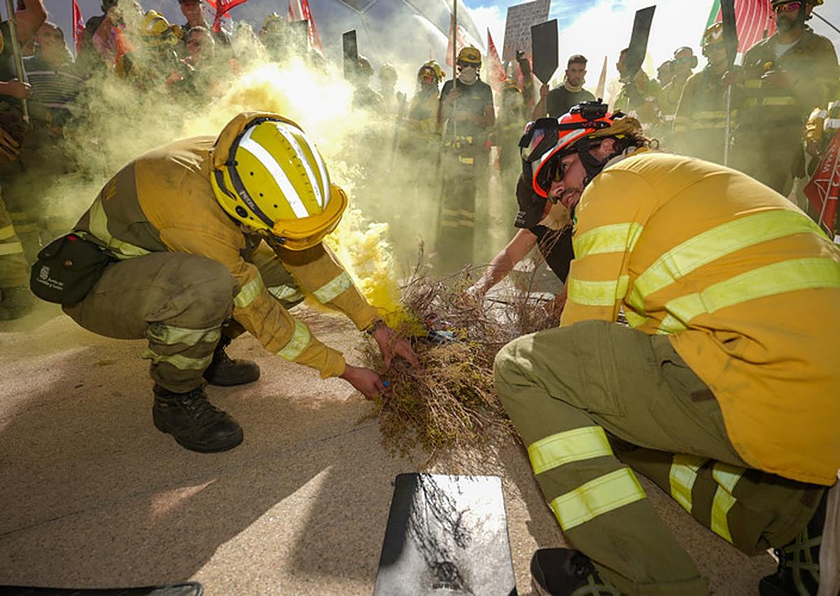 Imagen secundaria 1 - Imágenes de las BRIF en Valladolid.
