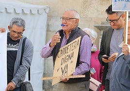 Protesta de los vecinos por una carretera digna.