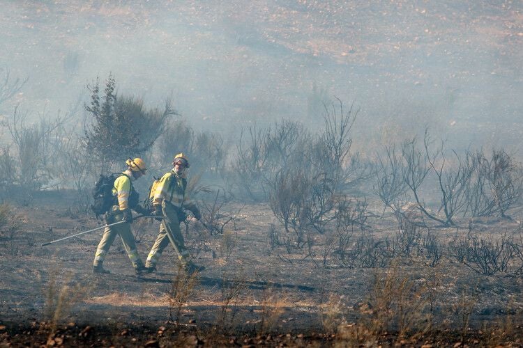 Imágenes del incendio en Villasinta de Torío