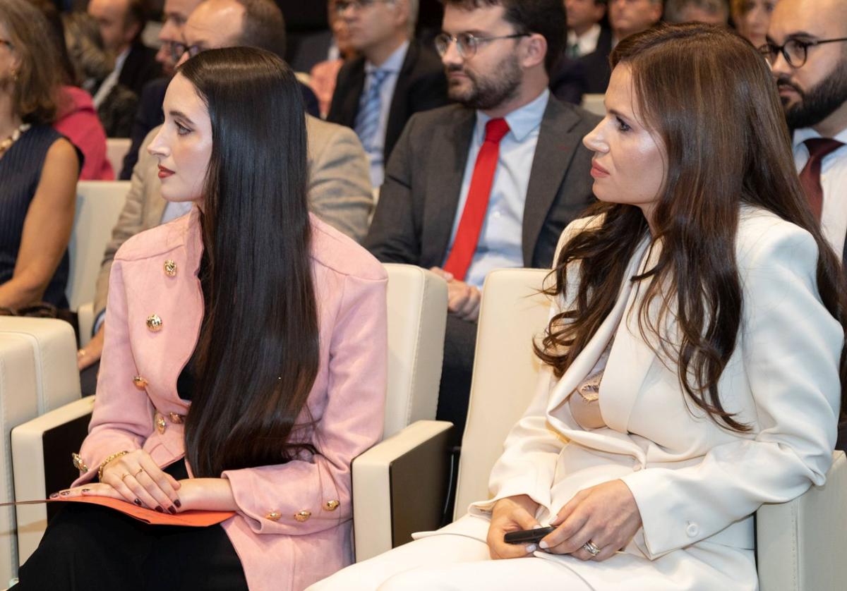 Ana María Castro Franco y Marta González Aparicio.