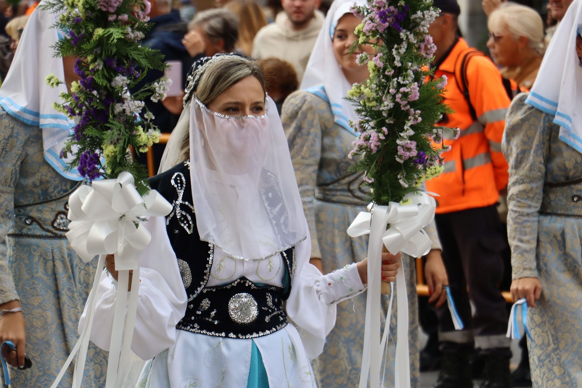 Las imágenes de la ceremoria de las Cantaderas y el acto del Foro u oferta