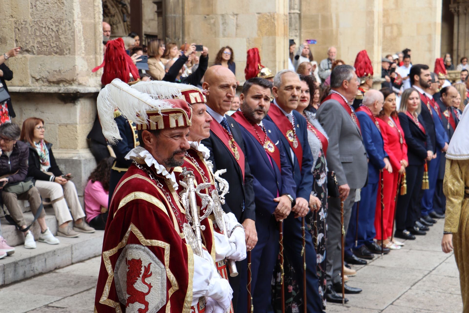 Las imágenes de la ceremoria de las Cantaderas y el acto del Foro u oferta