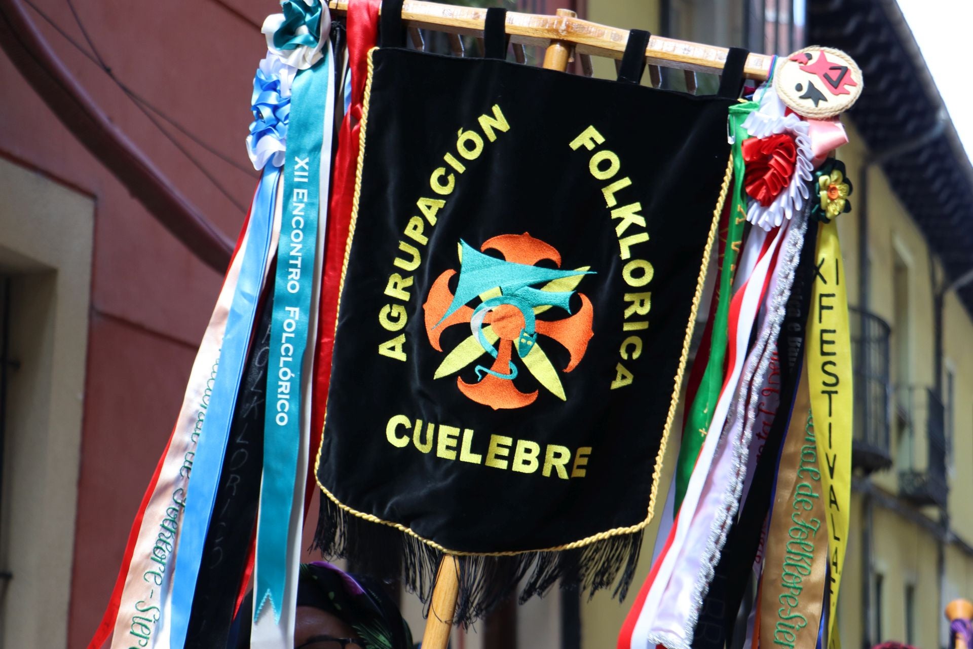 Las mejores imágenes del desfile de carros engalanados