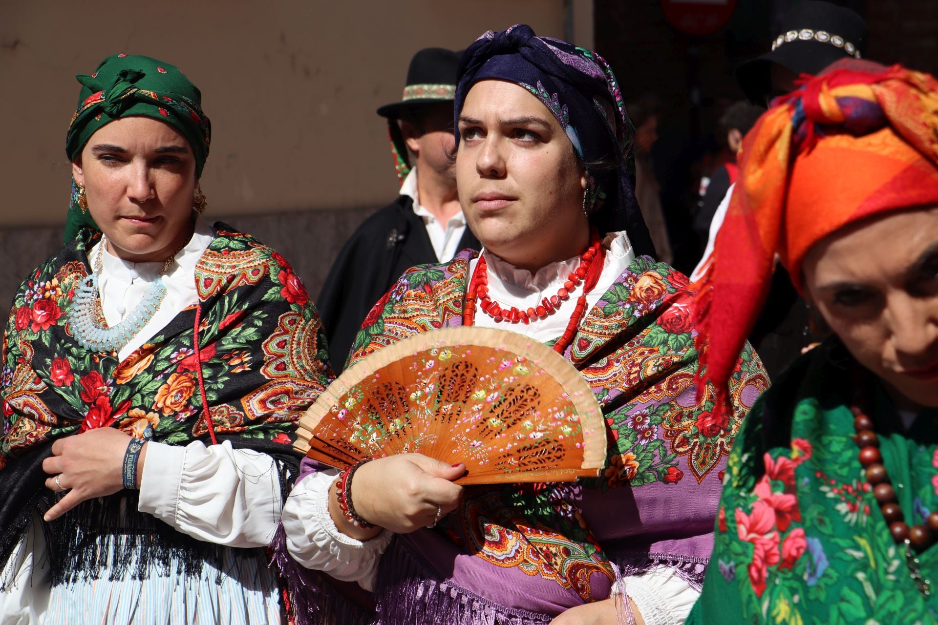 Las mejores imágenes del desfile de carros engalanados