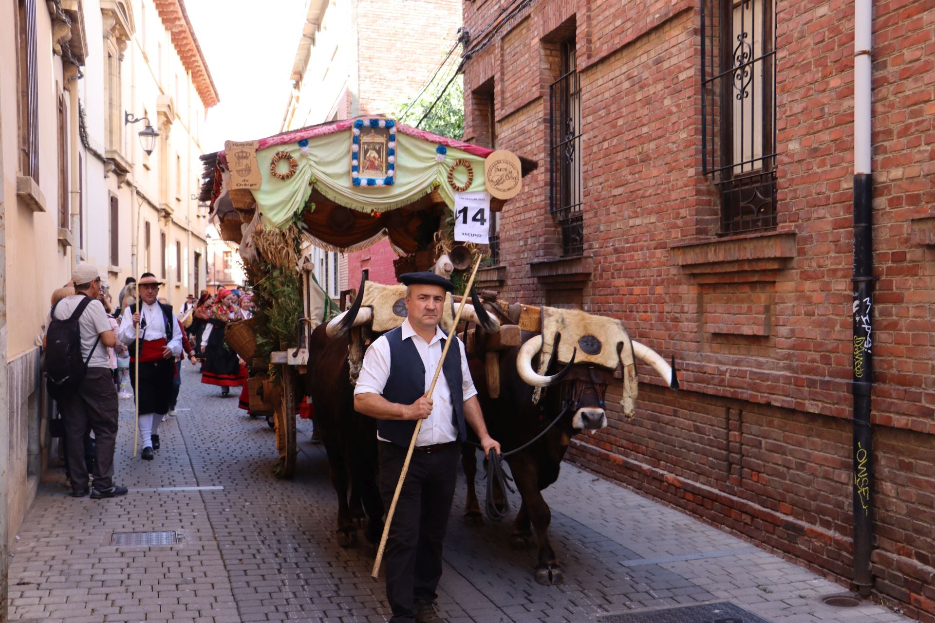 Las mejores imágenes del desfile de carros engalanados
