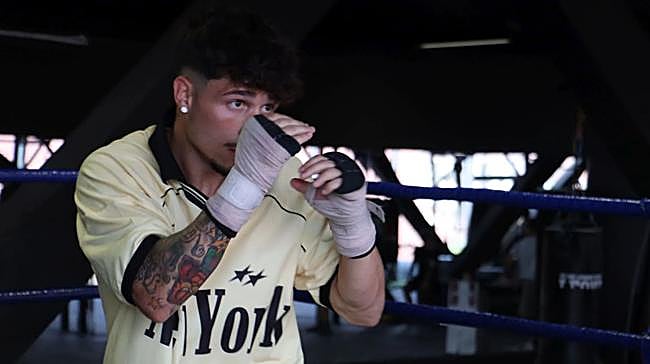 Campeón de España de boxeo en categoría profesional el pasado mes de junio, busca ahora el título iberoamericano