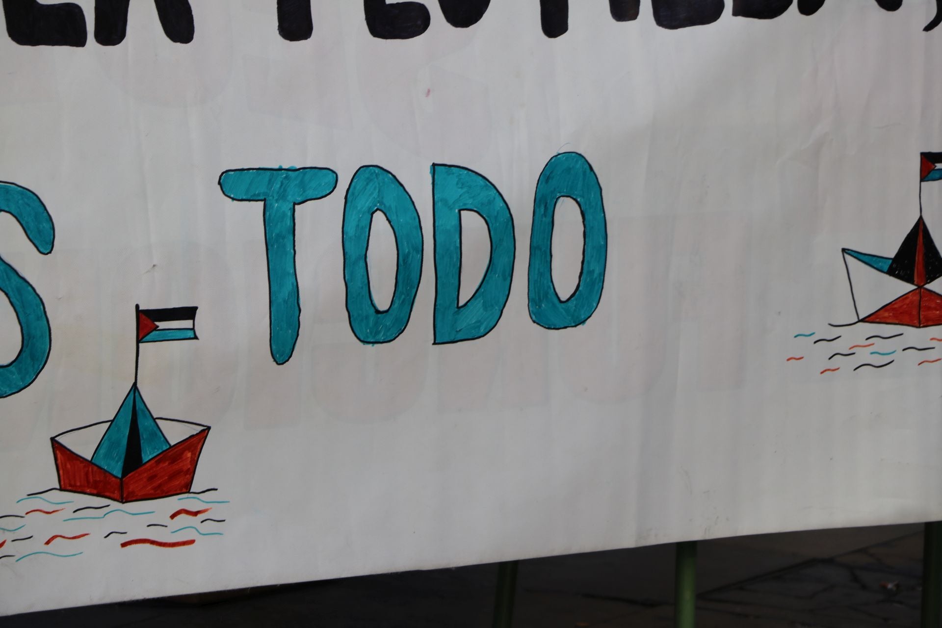 Imágenes de la lectura por Palestina en León