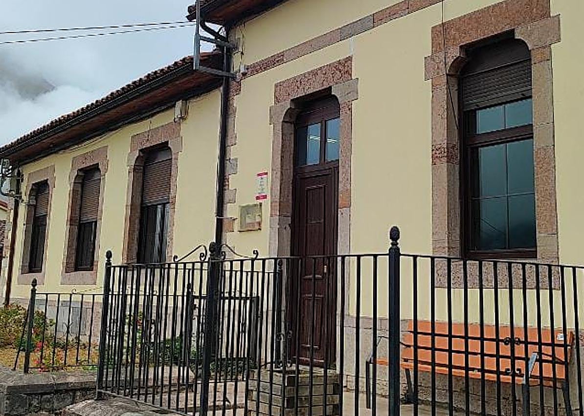 Imagen secundaria 1 - Aula de Oseja de Sajambre, del CRA de Posada de Valdeón.