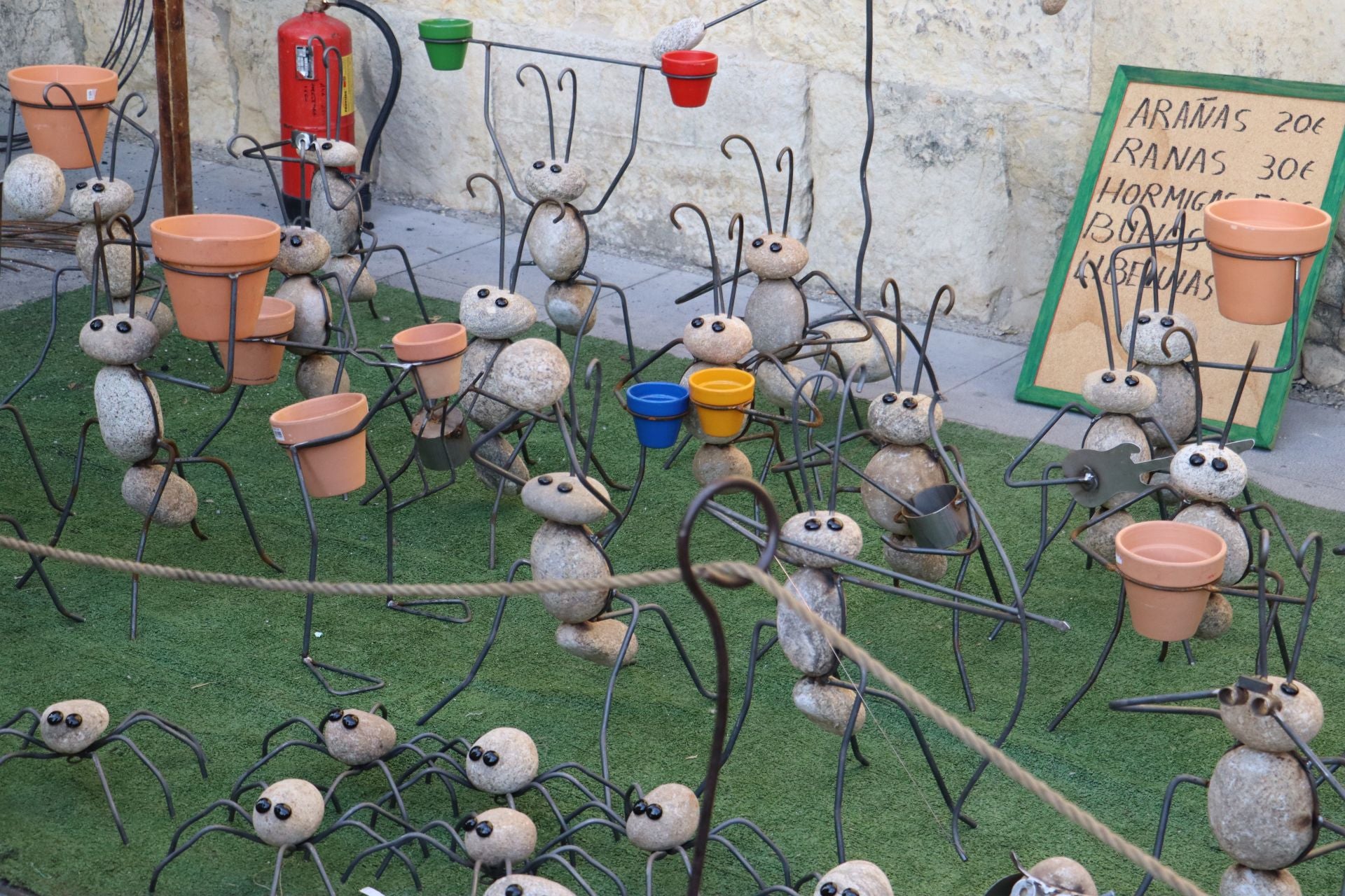 Las imágenes de un mercado que sigue dando vida a las fiestas de San Froilán