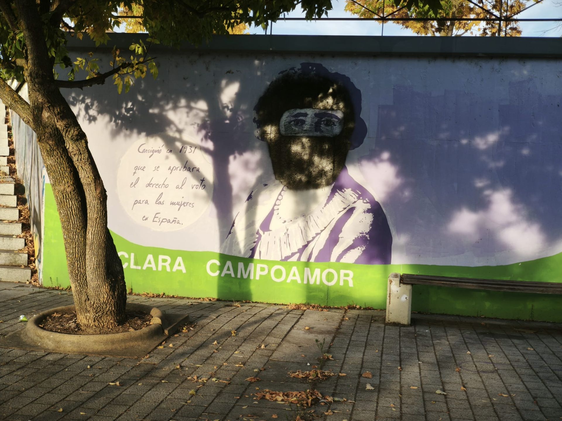 El mural feminista de León, vandalizado de nuevo
