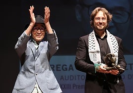 Entrega del galardón del Premio Leteo.