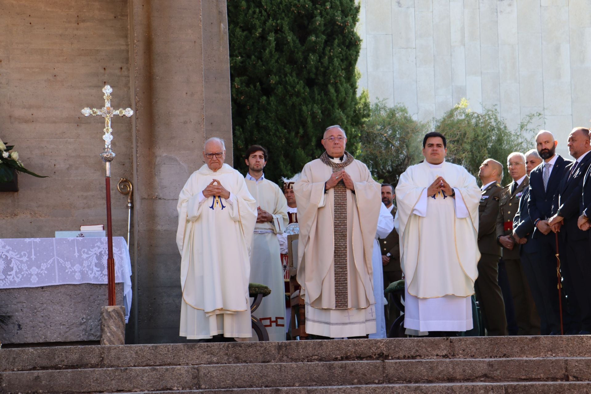 Cientos de fieles acuden a la misa, el momento más solemne de San Froilán