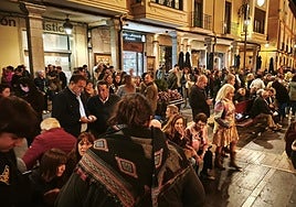 Algunos de los presentes en el lugar.