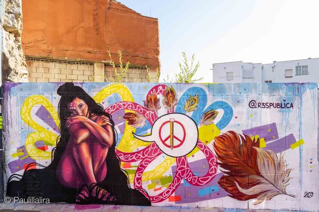 En La Robla también se distinguen por el arte urbano, con hasta cinco murales registrados en StreetArtCities.