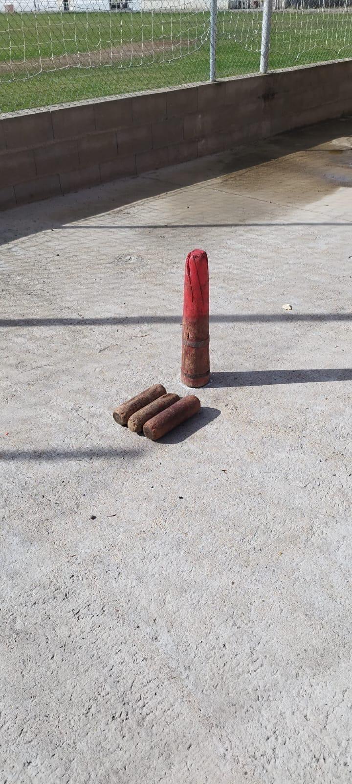 El colegio de León que estrena pendón y «presume» de carros engalanados