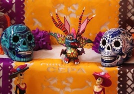 Un detalle del Altar de Muertos del Museo de la Emigración Leonesa.
