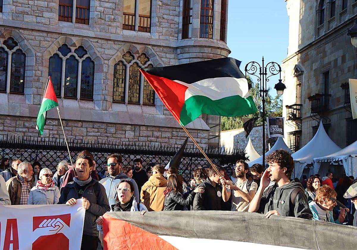 Imagen de archivo de una concentración por Palestina en 2024.