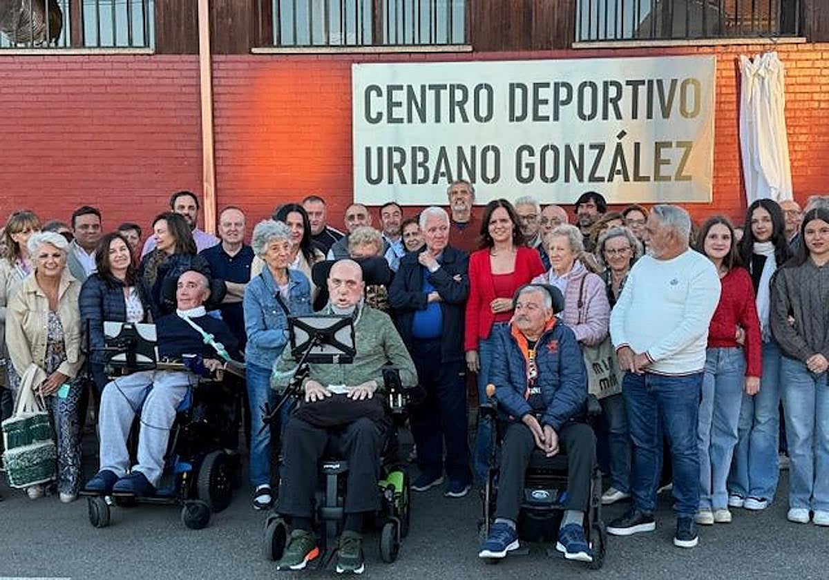 Reconocimiento a Urbano González.