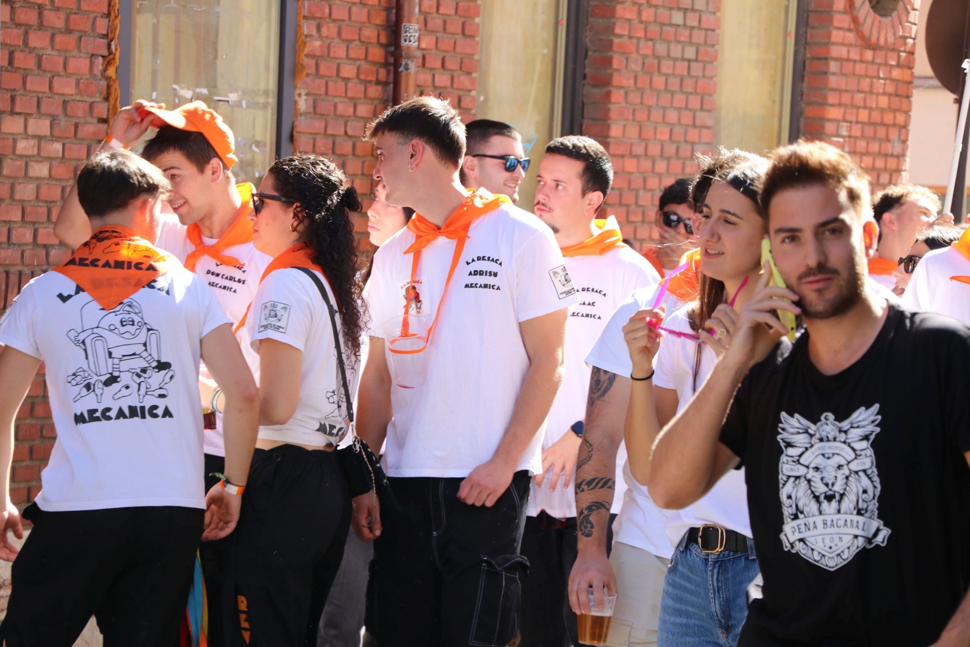 Todas las imágenes del desfile del Día de Peñas en León