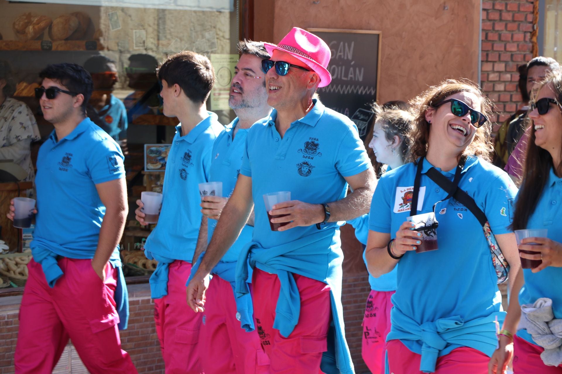 Todas las imágenes del desfile del Día de Peñas en León
