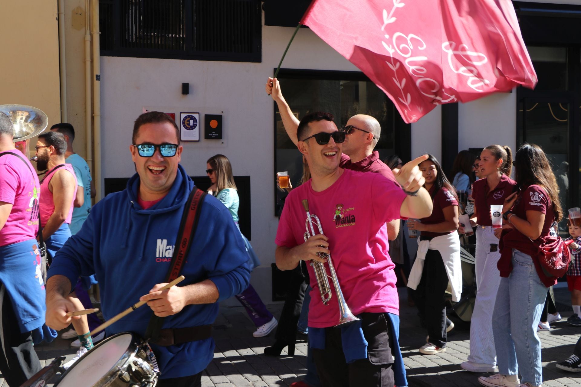 Todas las imágenes del desfile del Día de Peñas en León